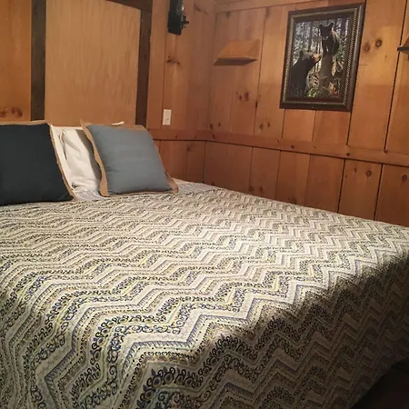 Smoky View Cottages & Rv Resorts-3